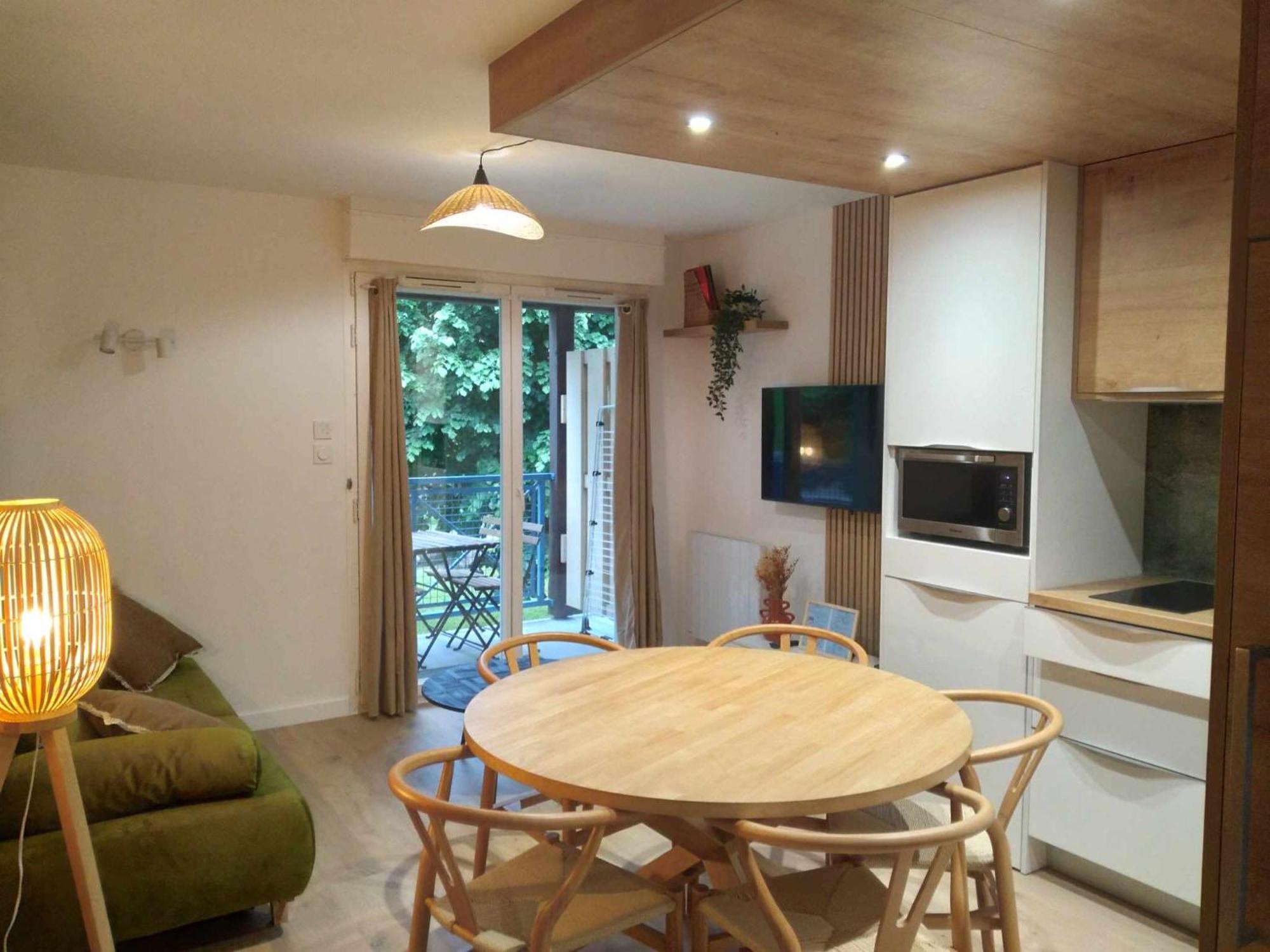 Duplex Lumineux - 40M2 - 2 Chambres - Balcon Terrasse - Parking - Entierement Renove En Mai 2024 Cauterets Zewnętrze zdjęcie